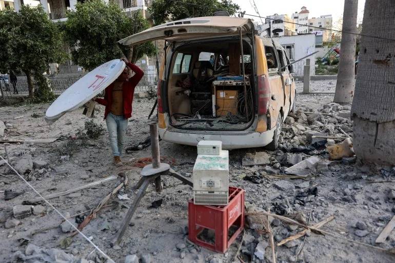 بالصور.. مستشفى المعمداني بغزة هدف للقصف الإسرائيلي