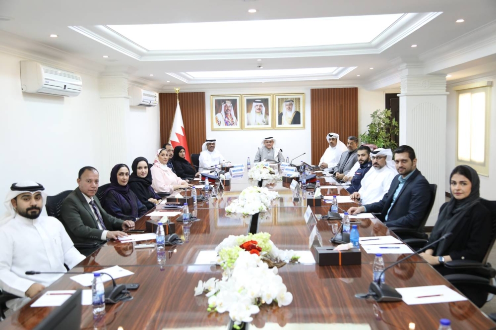 محافظ الشمالية يرفع التهنئة بإسم أهالي المحافظة إلى جلالة الملك وسمو ولي العهد بمناسبة نجاح استضافة الفومولا 1 وفوز فريق ماكلارين باللقب