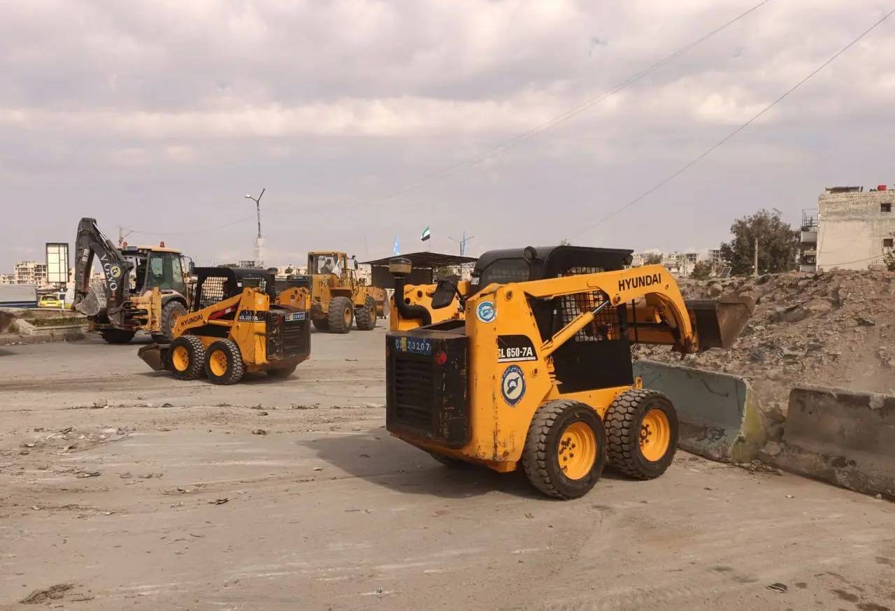 سوريا.. بدء إزالة السواتر الترابية بحيي الشيخ مقصود والأشرفية في حلب