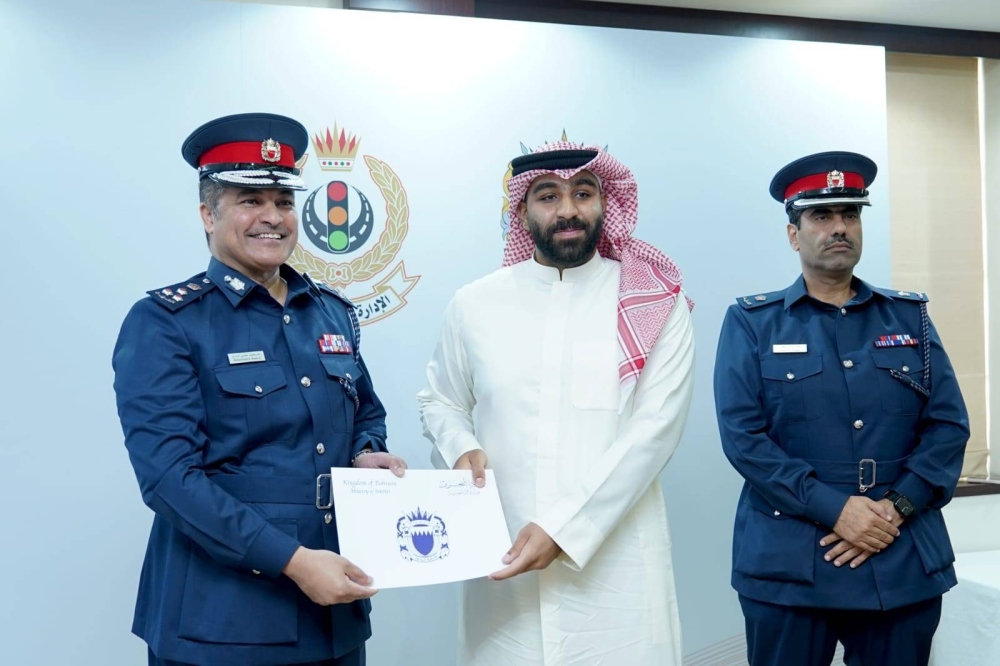 ضمن فعاليات أسبوع المرور الخليجي2025 .. المرور تكرم السواق الملتزمين