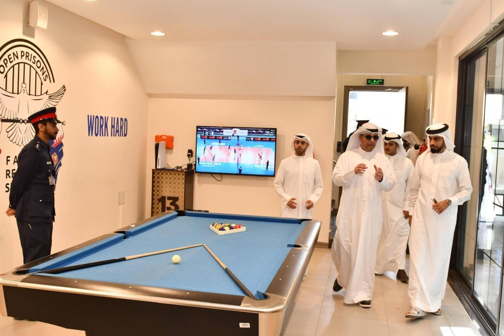 مدير عام تنفيذ الأحكام والعقوبات البديلة يستقبل وفداً من الإدارة العامة للمؤسسات الإصلاحية بدولة الكويت