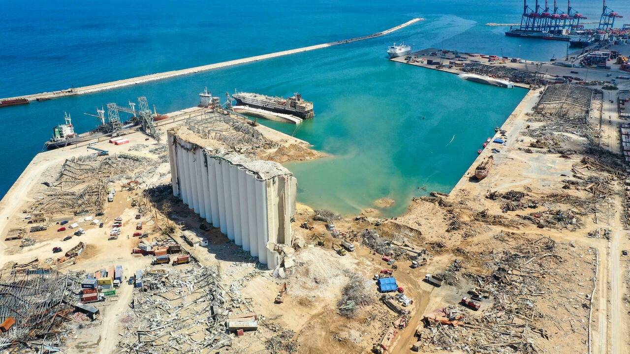 لبنان.. التحقيق مع نهاد مشنوق في &laquo;انفجار مرفأ بيروت&raquo;