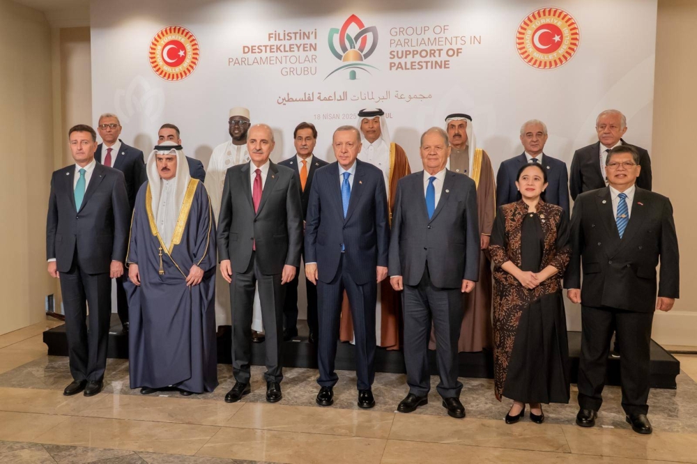 رئيس النواب يدعو لدعم مخرجات قمة المنامة وقرار &laquo;الاتحاد البرلماني&raquo; حول حل الدولتين