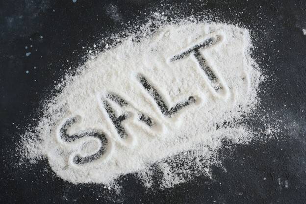 أضرار الإفراط في تناول الملح