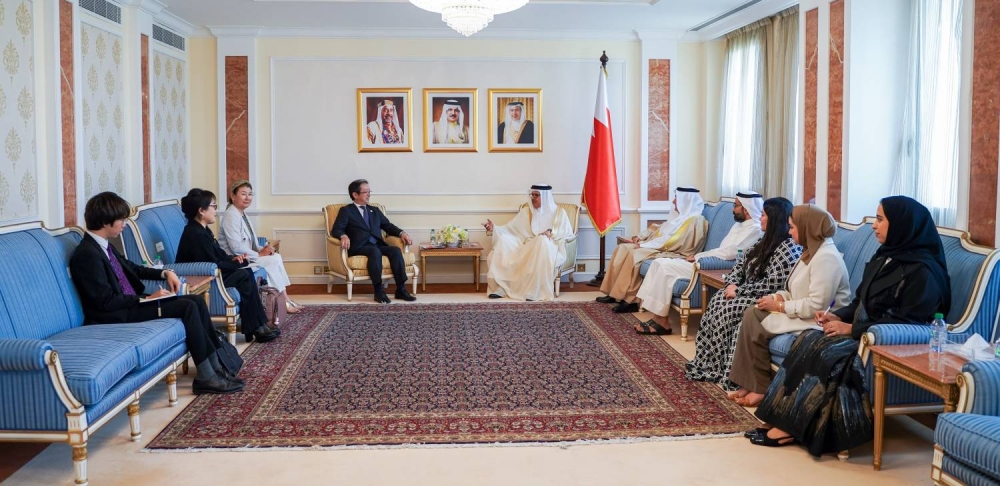 وزير الخارجية يجتمع مع مساعد وزير الخارجية مدير عام إدارة الشرق الأوسط والشؤون الأفريقية بوزارة خارجية اليابان