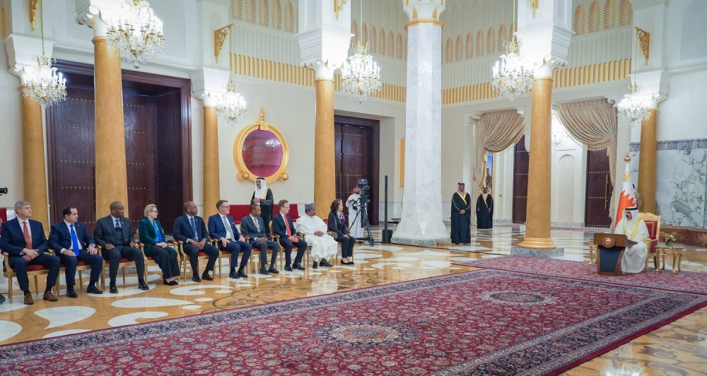 الملك يتسلم أوراق اعتماد 19 سفيراً جديداً لدى المملكة
