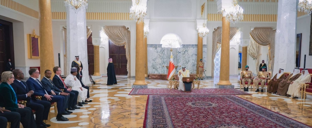 الملك يتسلم أوراق اعتماد 19 سفيراً جديداً لدى المملكة