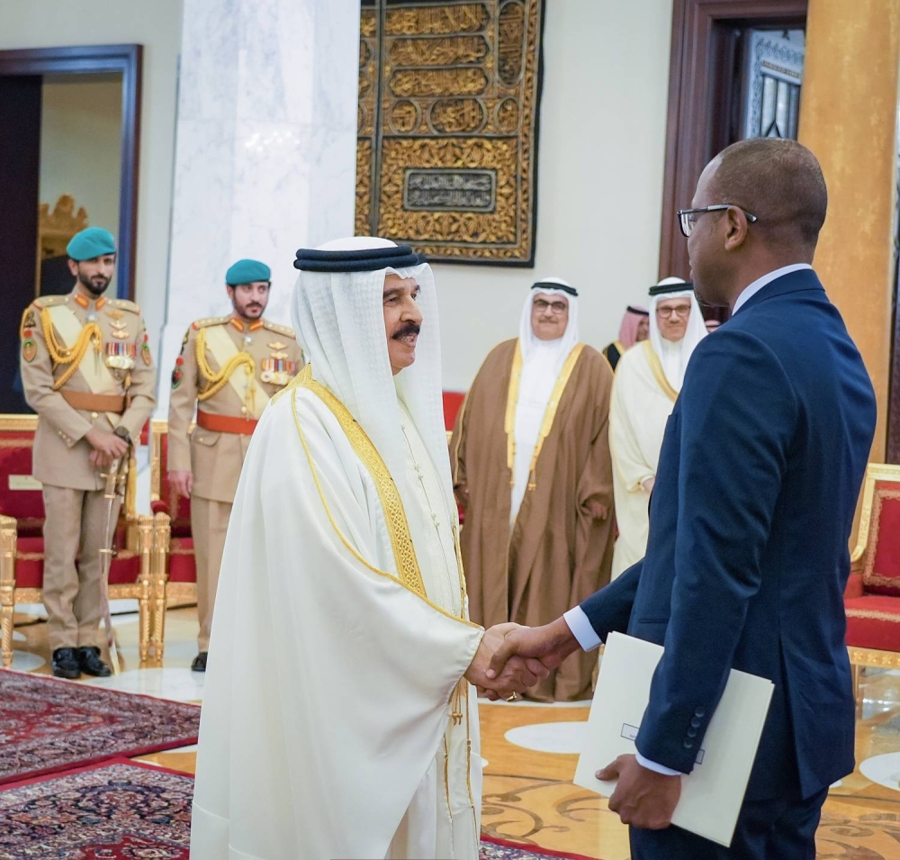 الملك يتسلم أوراق اعتماد 19 سفيراً جديداً لدى المملكة