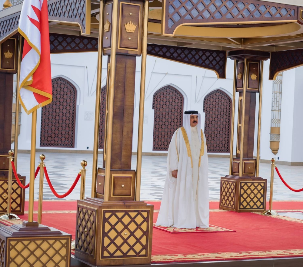 الملك يتسلم أوراق اعتماد 19 سفيراً جديداً لدى المملكة