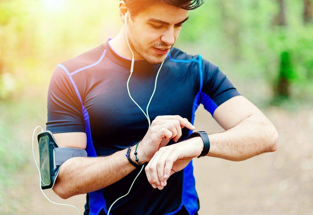 الأساور الذكية.. أداة مبتكرة لتحسين الصحة ومراقبتها على مدار اليوم