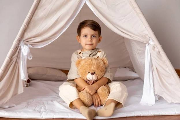 "الدباديب" قد تمثل خطرا صحيا على طفلك.. 5 طرق لحمايته