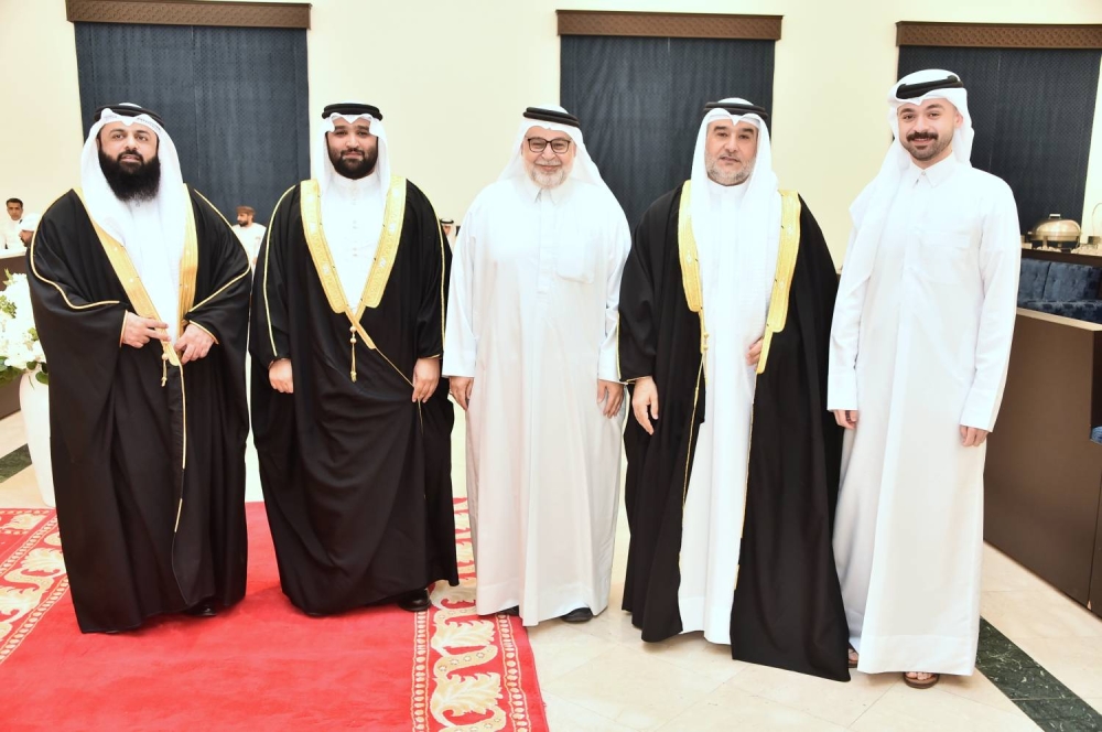 بحضور الأهل والأصدقاء.. موسى البلوشي يحتفل بزواج نجله عبدالله في قاعة شيخان الفارسي بالرفاع