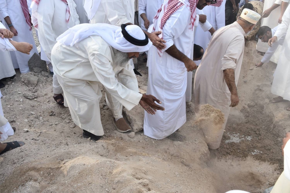 جموع غفيرة تشيّع رائد الثقافة المرورية عبدالعزيز بوحجي