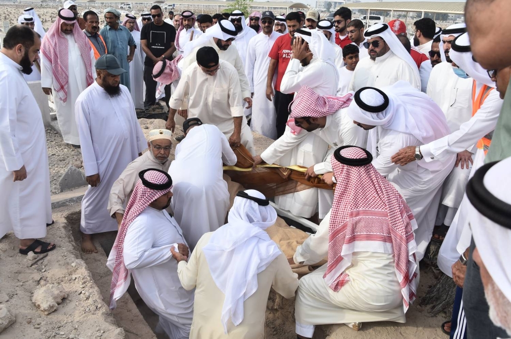 جموع غفيرة تشيّع رائد الثقافة المرورية عبدالعزيز بوحجي