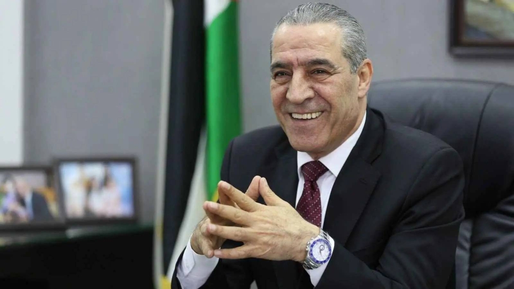 عباس يعين حسين الشيخ نائباً له في رئاسة دولة فلسطين