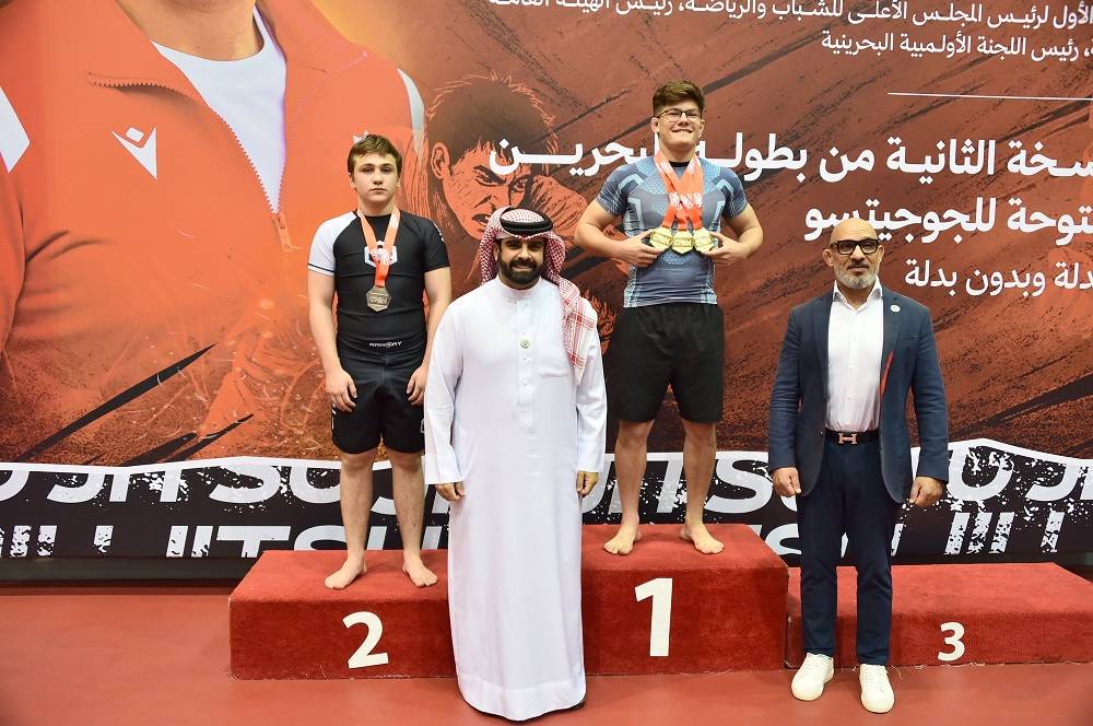 سلمان بن محمد يشهد منافسات بطولة البحرين الثانية للجوجيتسو ويتوّج الفائزين