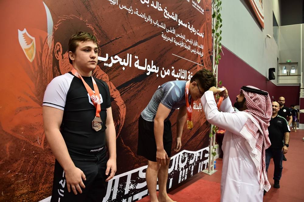 سلمان بن محمد يشهد منافسات بطولة البحرين الثانية للجوجيتسو ويتوّج الفائزين