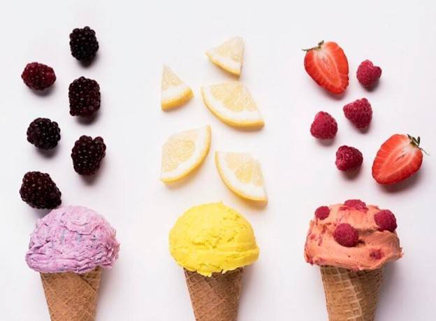 بدون مواد حافظة.. طريقة عمل آيس كريم طبيعي وصحي في المنزل