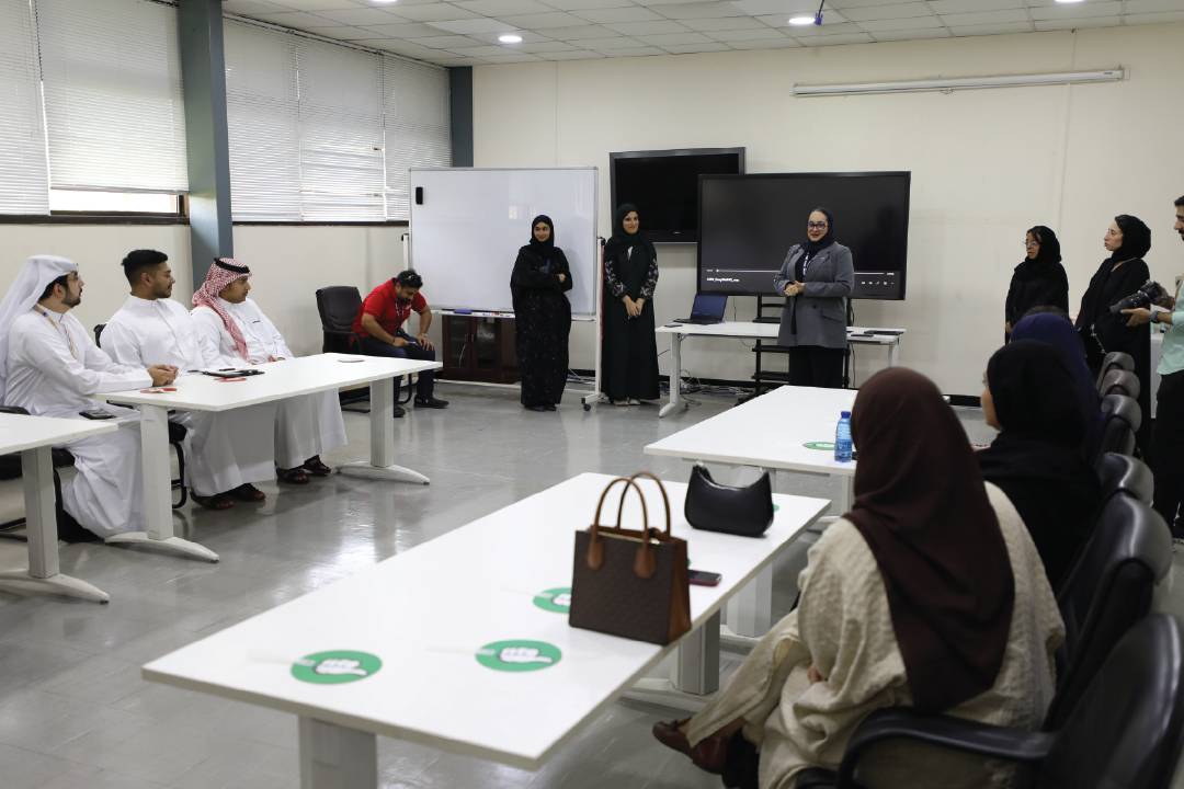 أسري تستقبل مجموعة من طلبة الجامعة الخليجية في زيارات ميدانية لمرافق الشركة