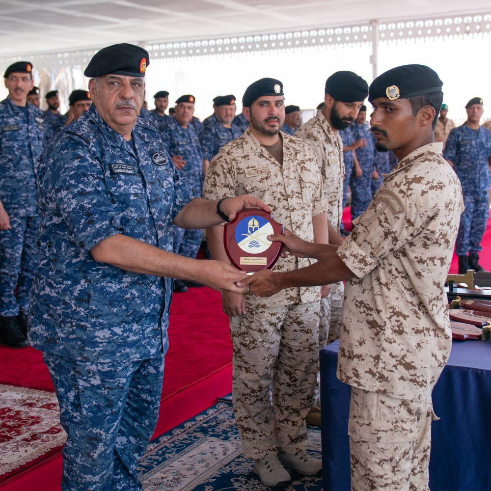 محمد بن سلمان يحضر تخريج منتسبي سلاح البحرية من إحدى الدورات المتخصصة
