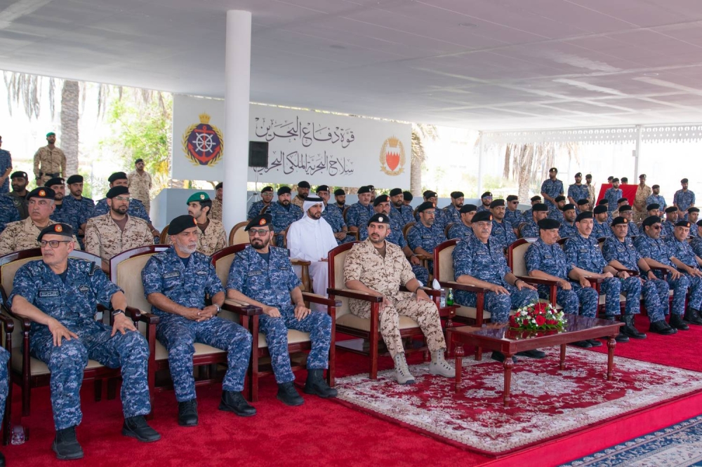 محمد بن سلمان يحضر تخريج منتسبي سلاح البحرية من إحدى الدورات المتخصصة
