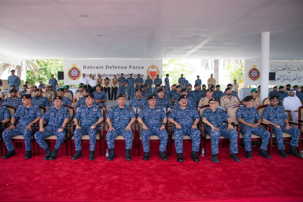 محمد بن سلمان يحضر تخريج منتسبي سلاح البحرية من إحدى الدورات المتخصصة