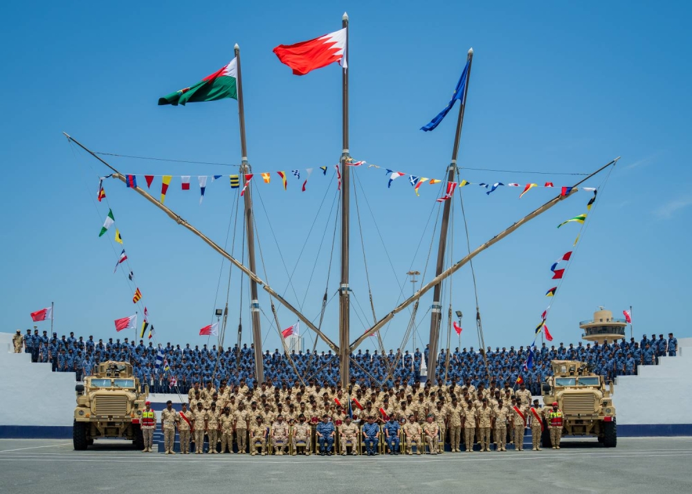 محمد بن سلمان يحضر تخريج منتسبي سلاح البحرية من إحدى الدورات المتخصصة