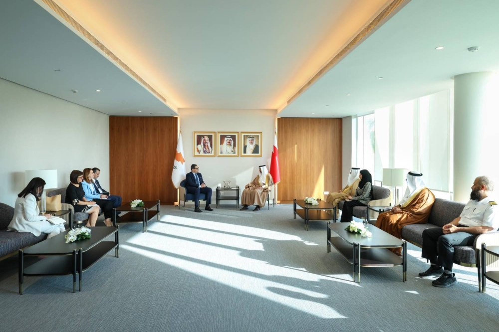 وزير المواصلات يستقبل وزير الخارجية القبرصي