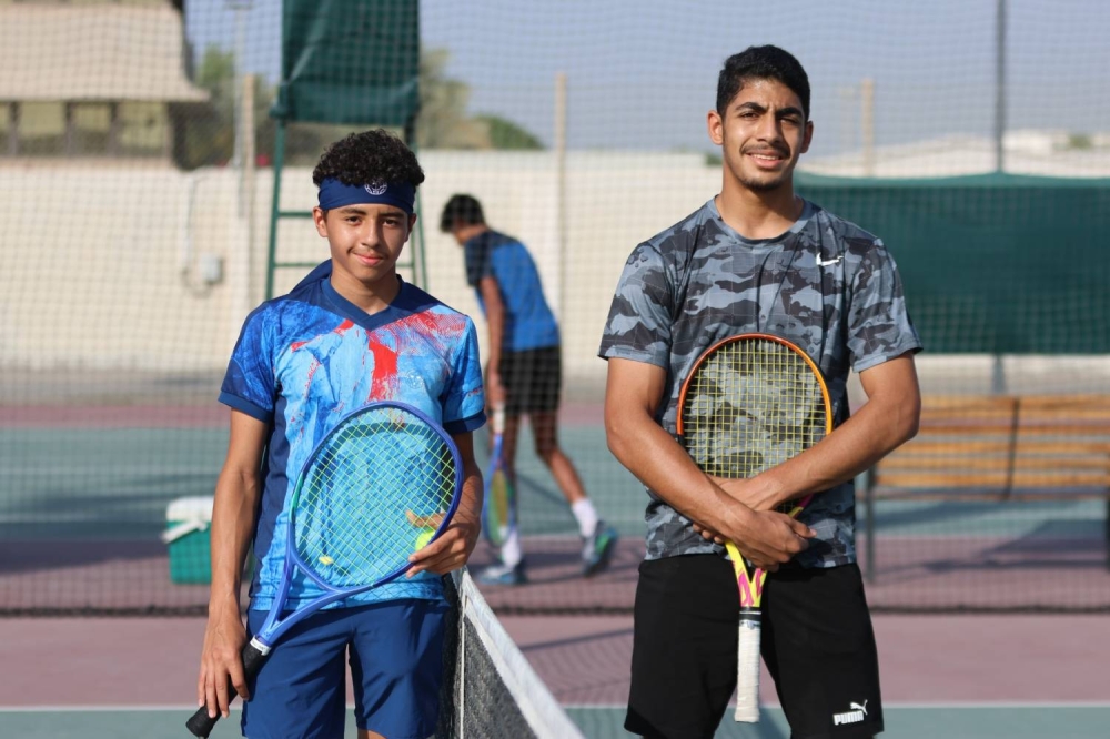 لاعبو البحرين تحت 16 سنة يواصلون التألق في بطولة الاتحاد الآسيوي للتنس