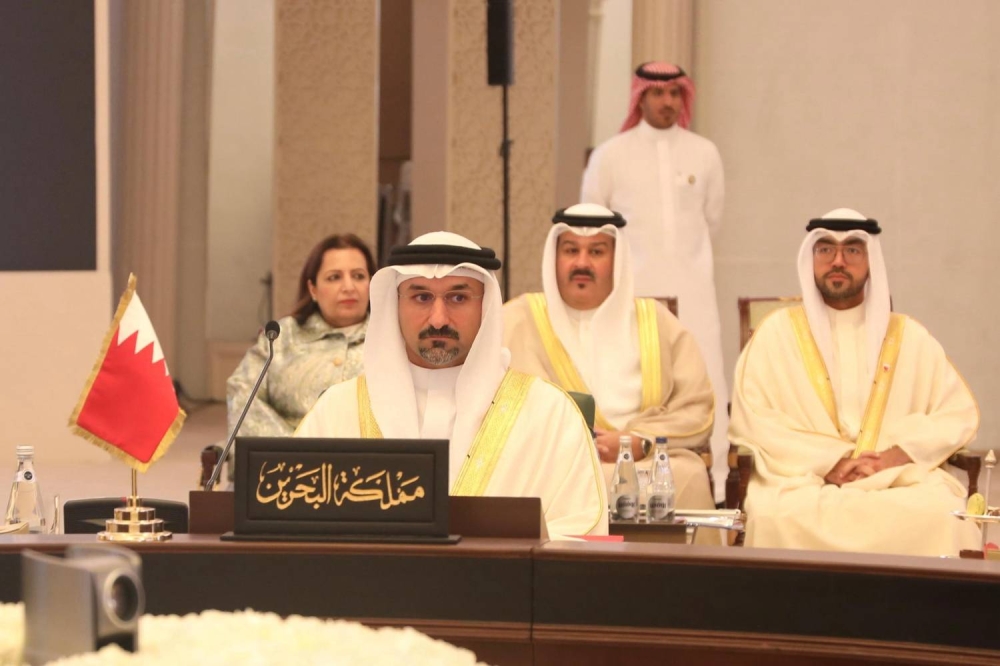 وزير الصناعة يترأس وفداً في اجتماعات لجان التعاون التجاري والصناعي بالكويت