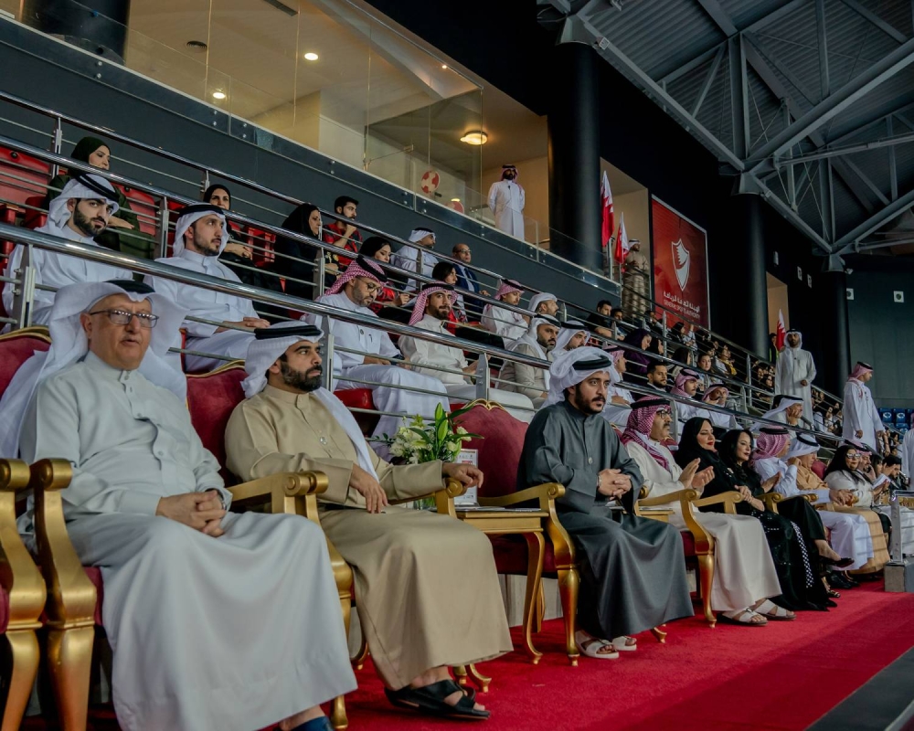 خالد بن حمد يكرم الفائزين ببطولة سموّه لكرة اليد للمدارس الثانوية