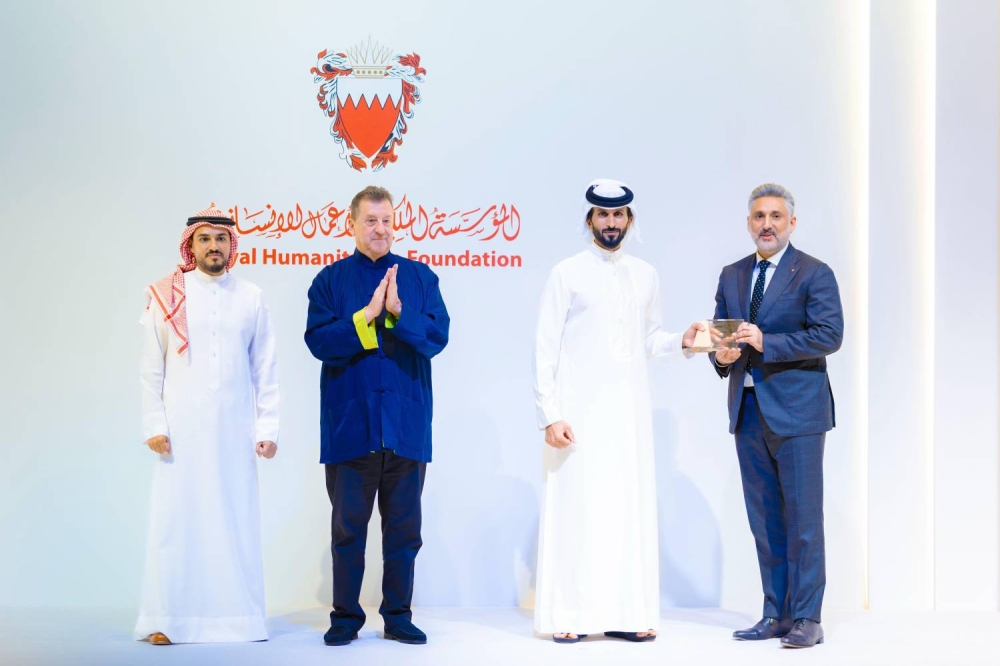 ناصر بن حمد يشهد ختام جائزة &laquo;سوفرن الفنية الخيرية&raquo; والمزاد يحصد 686 ألف دينار