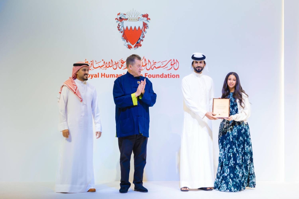 ناصر بن حمد يشهد ختام جائزة &laquo;سوفرن الفنية الخيرية&raquo; والمزاد يحصد 686 ألف دينار