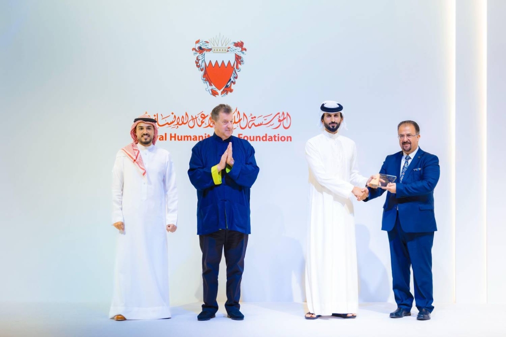 ناصر بن حمد يشهد ختام جائزة &laquo;سوفرن الفنية الخيرية&raquo; والمزاد يحصد 686 ألف دينار