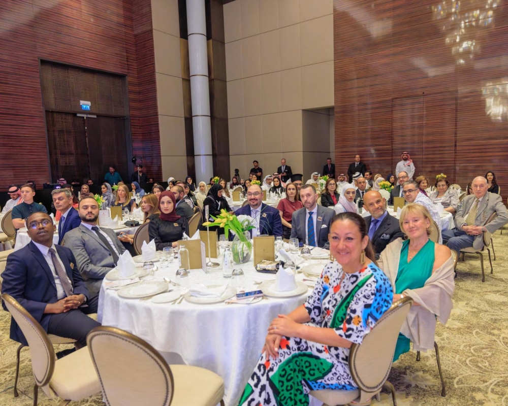 ناصر بن حمد يشهد ختام جائزة &laquo;سوفرن الفنية الخيرية&raquo; والمزاد يحصد 686 ألف دينار