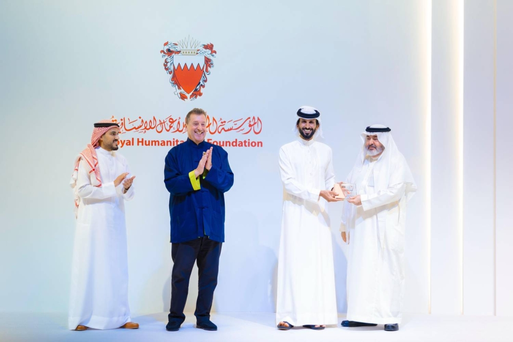 ناصر بن حمد يشهد ختام جائزة &laquo;سوفرن الفنية الخيرية&raquo; والمزاد يحصد 686 ألف دينار