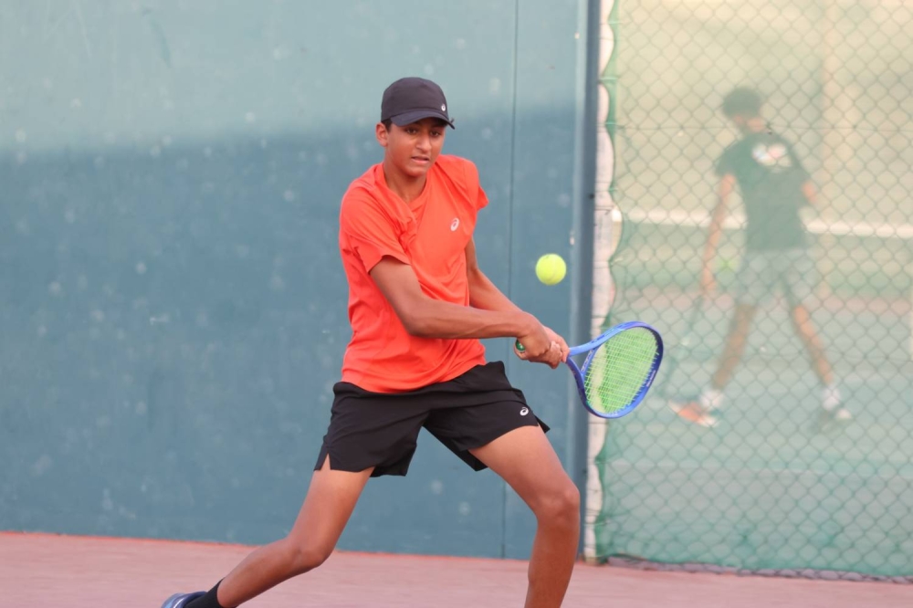 بعد التتويج باللقب الخليجي.. أحمد السيد يقترب من انجاز آسيوي مشرّف للتنس البحرينية