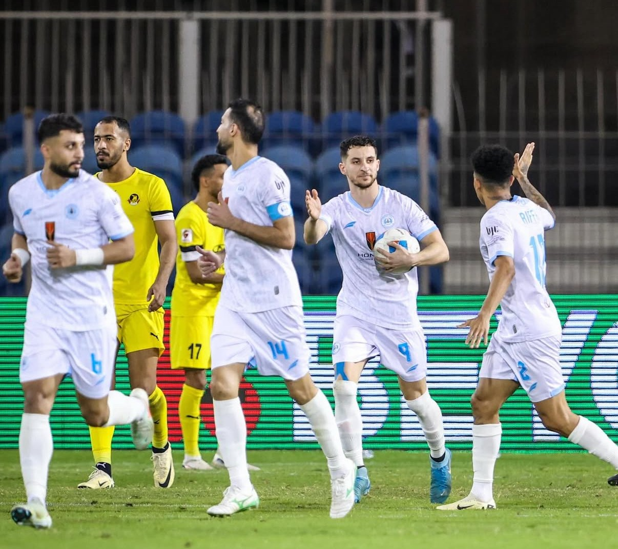 الرفاع يجتاز الأهلي والخالدية يعادل الشباب بنيران صديقة