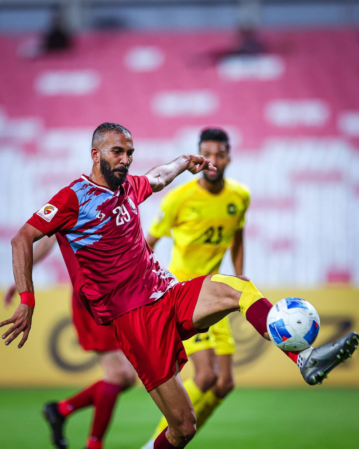 الرفاع يجتاز الأهلي والخالدية يعادل الشباب بنيران صديقة