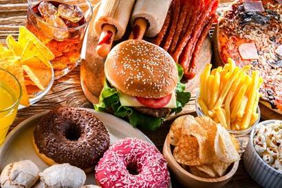 الأطعمة المعالجة والمصنعة.. هل تضر الصحة حقا؟