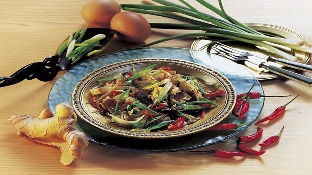 مخاطر صحية لإضافة التوابل والأعشاب إلى الطعام.. هل تعرفها؟