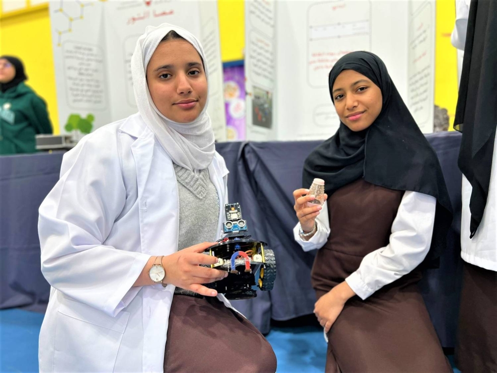 مدرسة الحد الإعدادية للبنات تنظم معرض "ابتكاراتي العلمية نحو مستقبل أخضر"