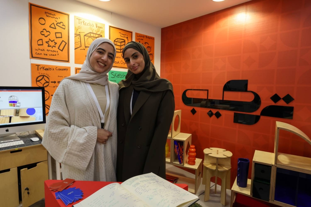 الجامعة الأمريكية تحتفي بإبداعات طلابها في معرضها السنوي للوسائط المتعددة