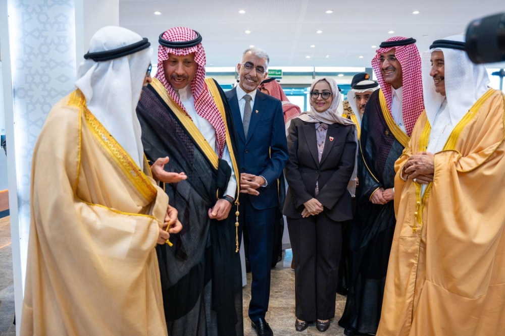 رئيس المجلس الأعلى للصحة يحضر افتتاح مركز المحرق للرعاية الصحية الخاصة