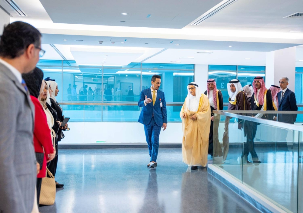 رئيس المجلس الأعلى للصحة يحضر افتتاح مركز المحرق للرعاية الصحية الخاصة