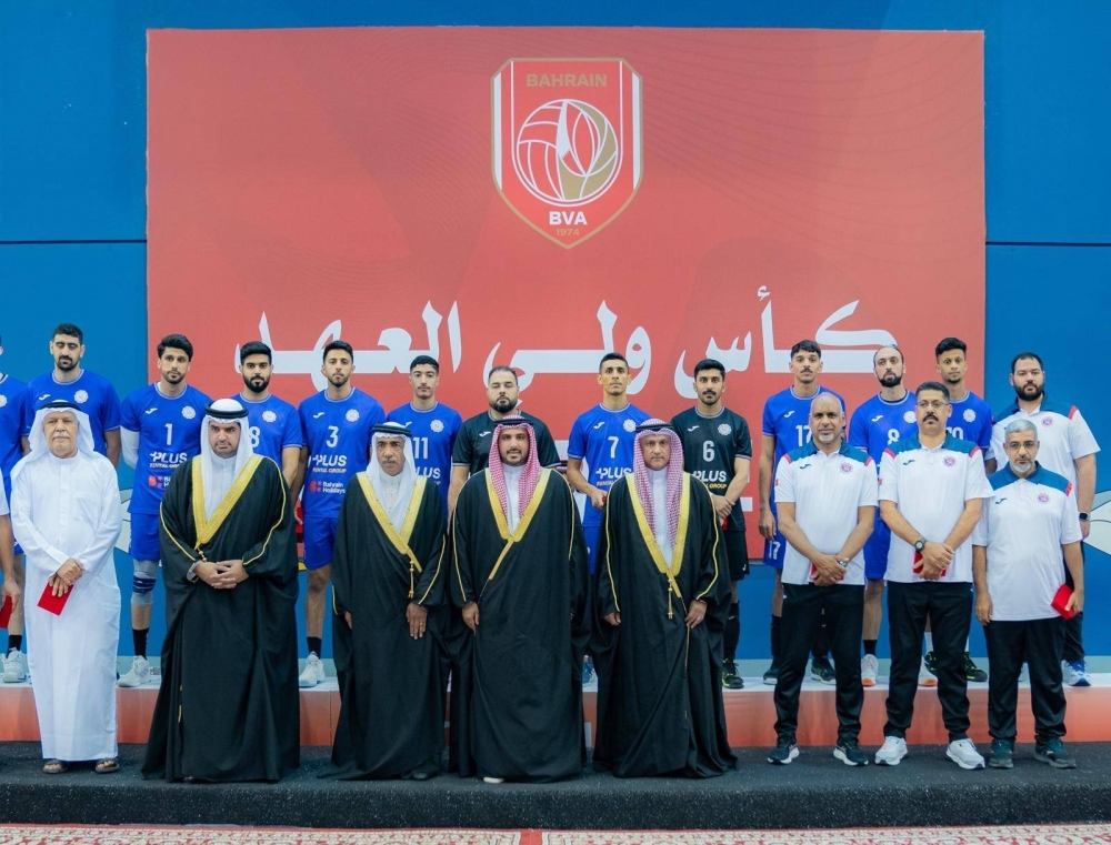 نيابةً عن ولي العهد رئيس الوزراء.. محمد بن سلمان يتوج المحرق بكأس سمو ولي العهد للكرة الطائرة