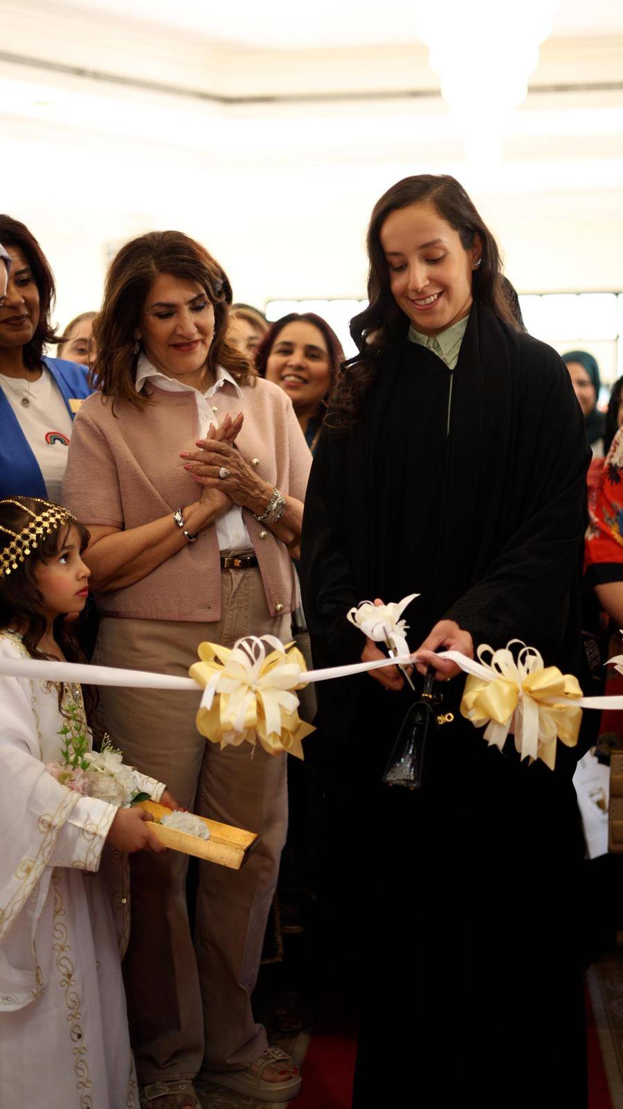 عايشة بنت راشد تفتتح سوق السفارات الدولي 2025