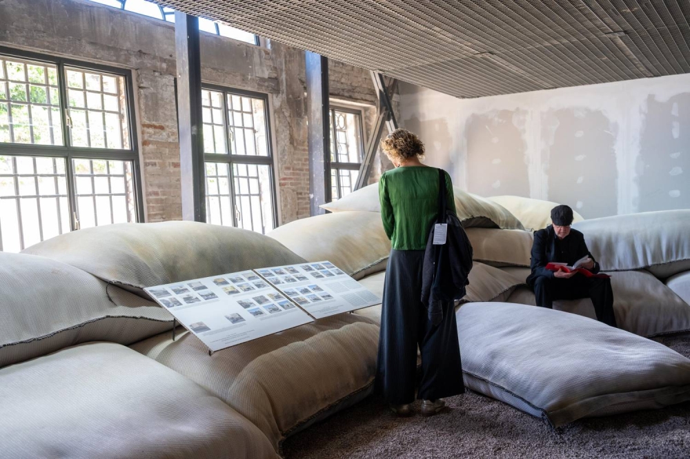 افتتاح جناح البحرين للعمارة في بينالي البندقية 2025