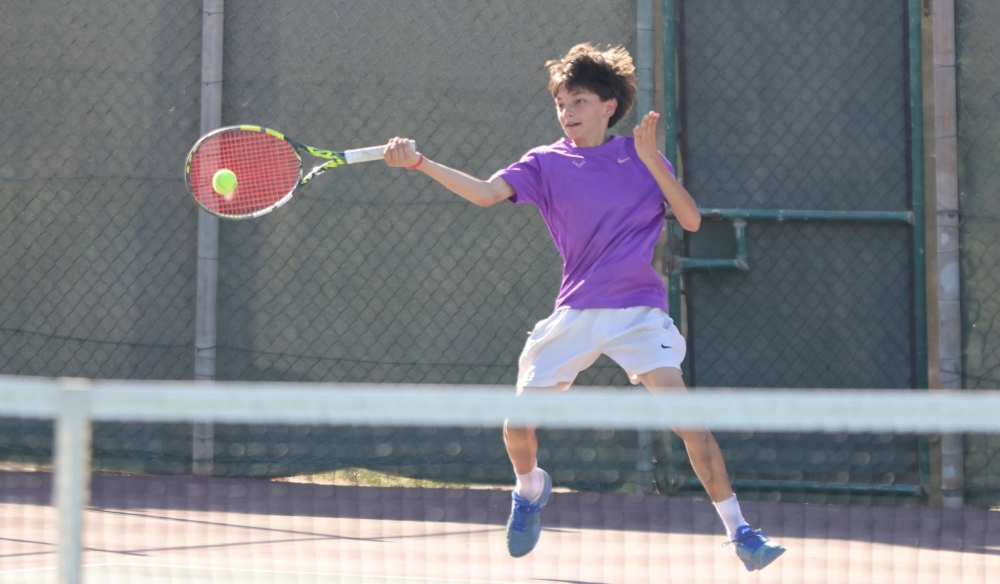 السوري سليم يصعد لنصف النهائي ومواجهات قوية لبلوغ نهائي الفردي