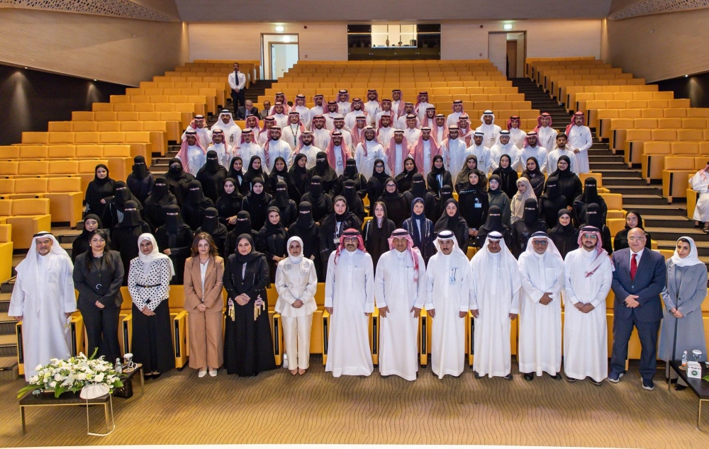 وزير التعليم السعودي يلتقي الطلبة السعوديين الدارسين في مملكة البحرين